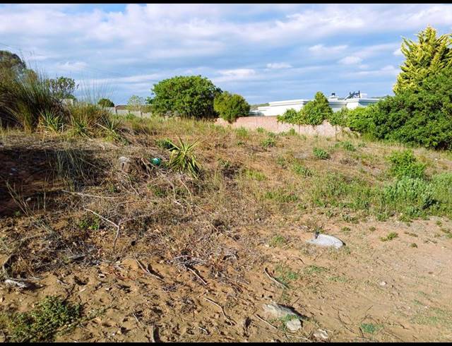 LAND FOR SALE IN STILBAAI-WES